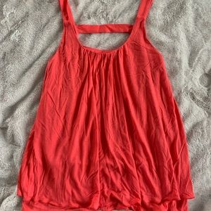 Flowy Tank!